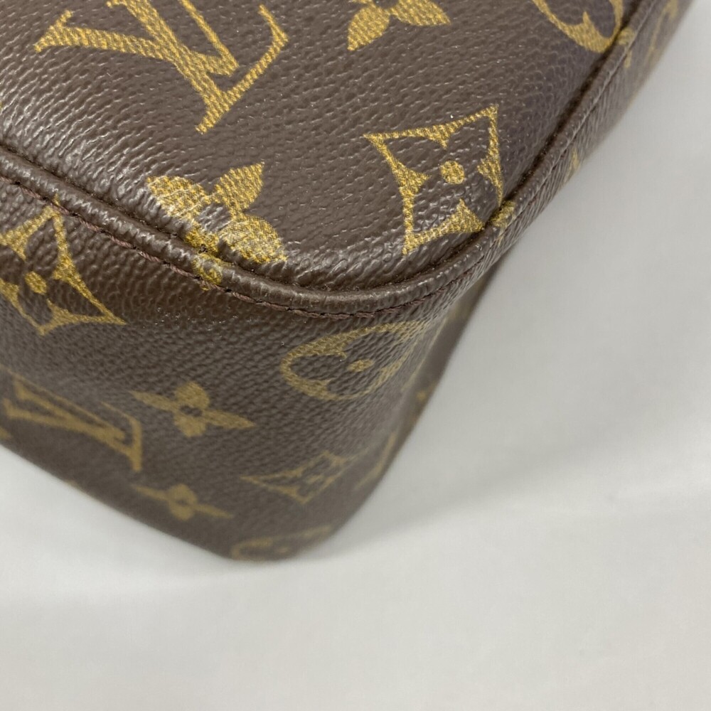 LOUIS VUITTON Brown Monogram Looping GM Shoulder Bag - Picture 6 of 9